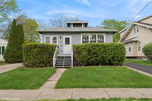 705 Chestnut ST, Deerfield, IL 60015