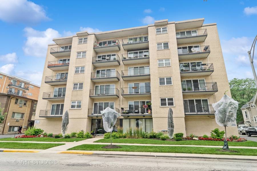 215 Marengo AVE #3G, Forest Park, IL 60130