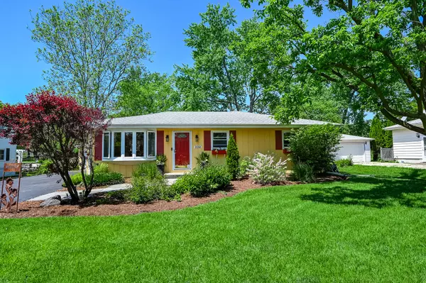 330 Village RD, Willowbrook, IL 60527