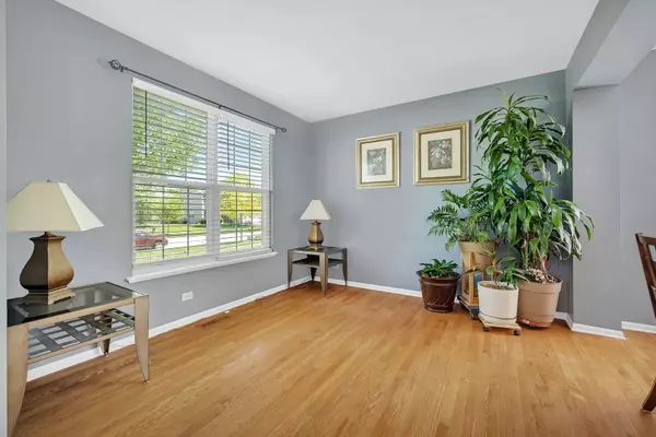 Montgomery, IL 60538,2413 White Rose DR