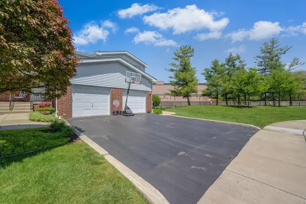 Tinley Park, IL 60477,15942 Ashford CT