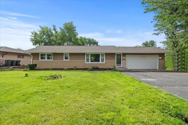 23645 W Devon DR, Channahon, IL 60410