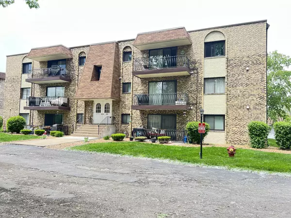 4951 134th PL #3D, Crestwood, IL 60418