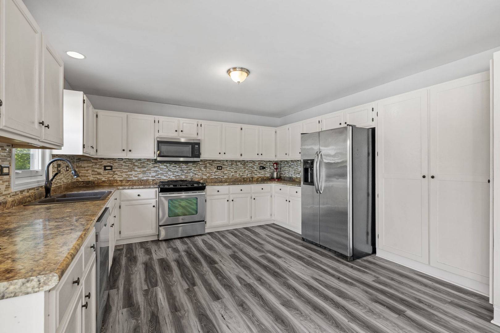 Shorewood, IL 60404,1306 N Callaway DR