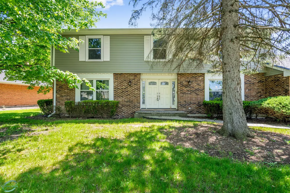 Oak Brook, IL 60523,18w743 Avenue Chateaux E