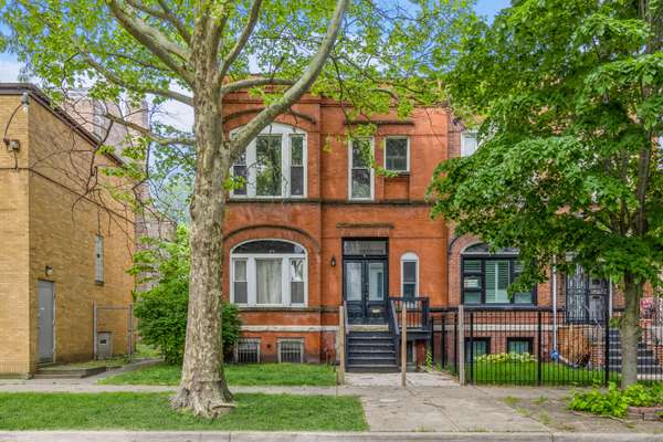 4346 S Saint Lawrence AVE, Chicago, IL 60653