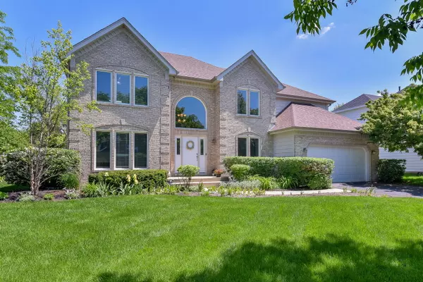 3504 Becket LN, Naperville, IL 60564