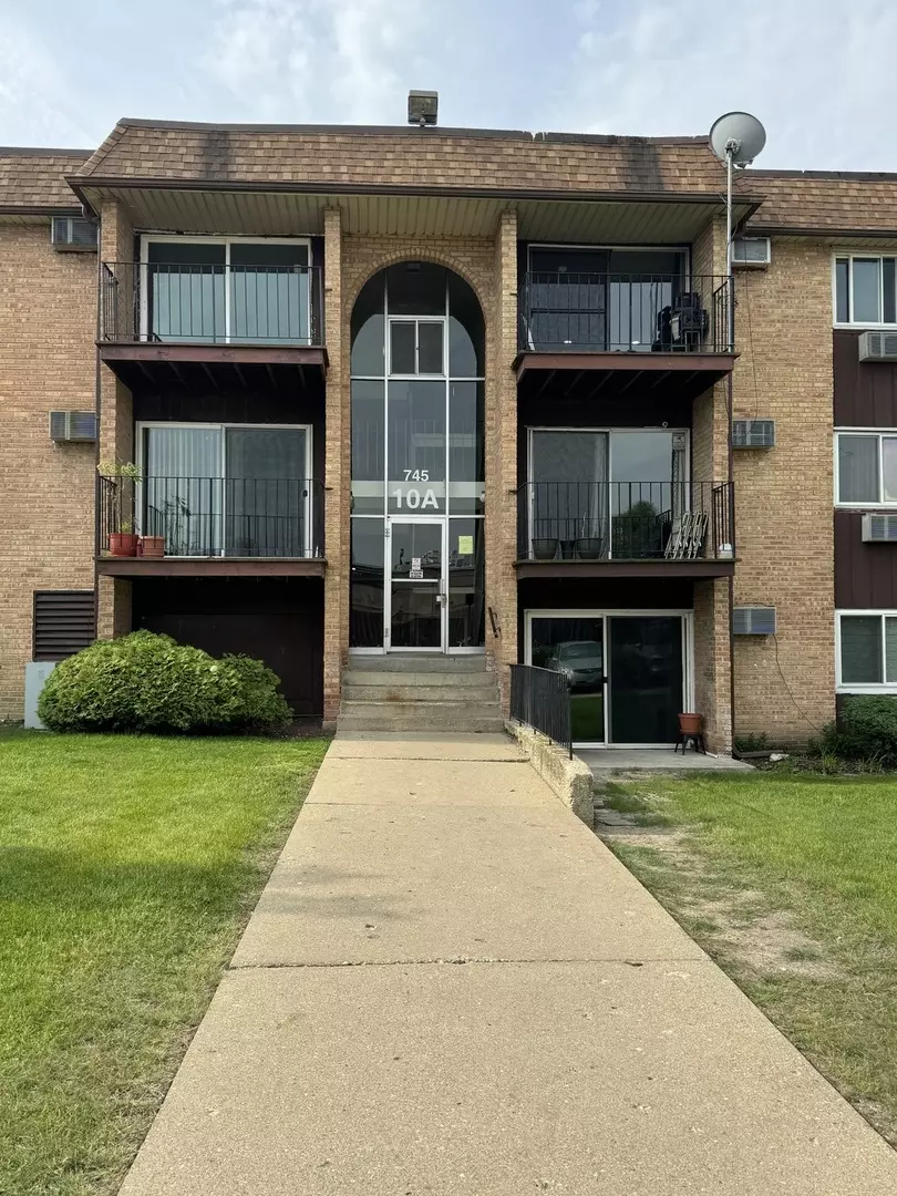 Hoffman Estates, IL 60169,745 Heritage DR #10305