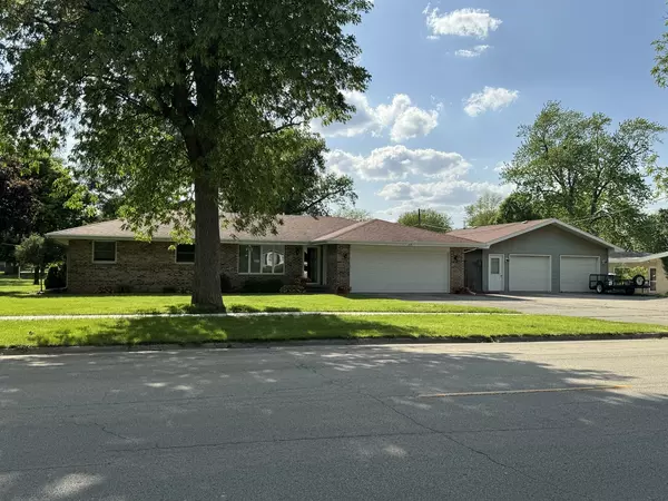 Herscher, IL 60941,211 N Main ST