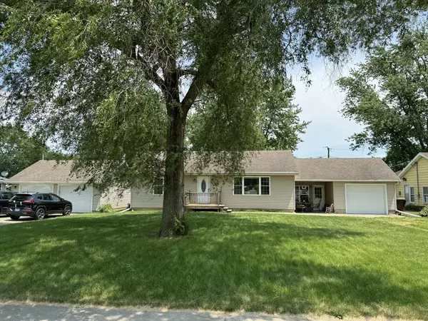 Herscher, IL 60941,374 N Park RD