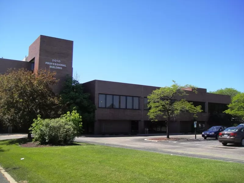 2010 S Arlington Heights RD, Arlington Heights, IL 60005