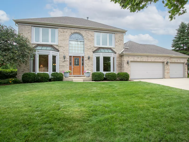 1251 Montclaire PL, Schaumburg, IL 60173