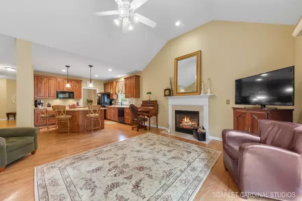 Winfield, IL 60190,1N022 Mission CT
