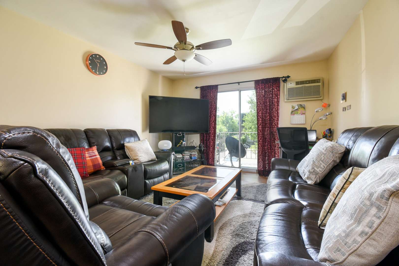 Prospect Heights, IL 60070,983 Crimson CT #207