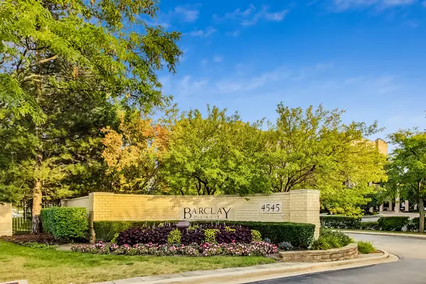 Lincolnwood, IL 60712,4545 W Touhy AVE #301E