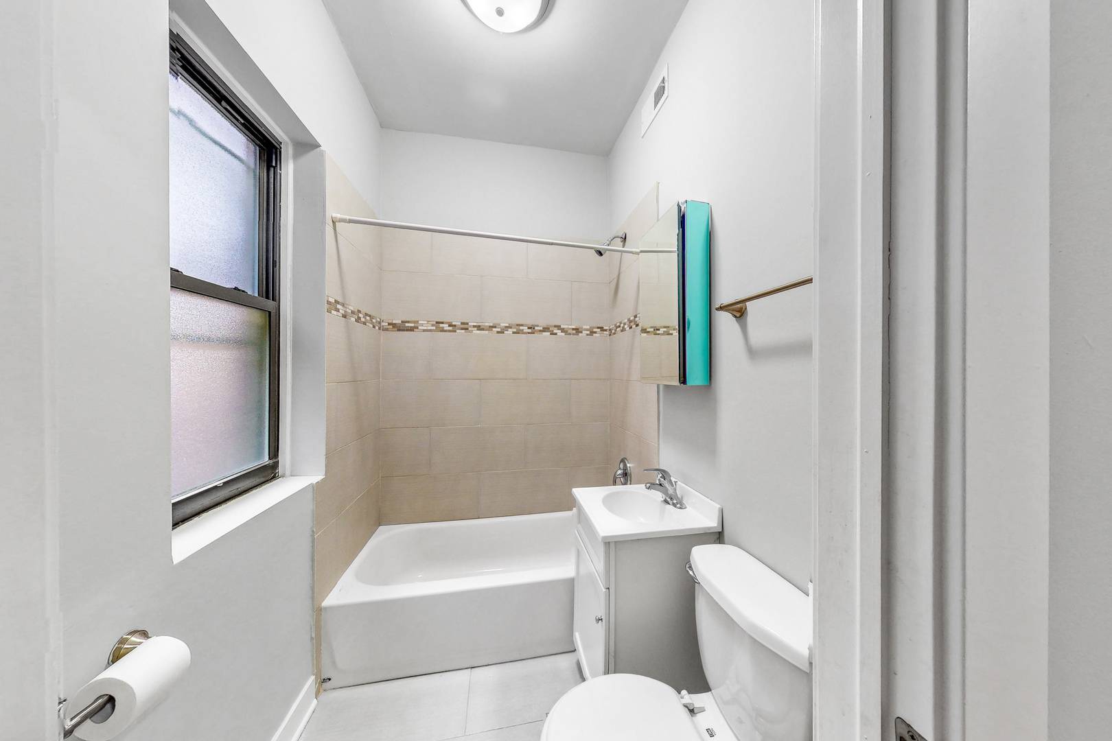 Chicago, IL 60615,5121 S Drexel AVE #2