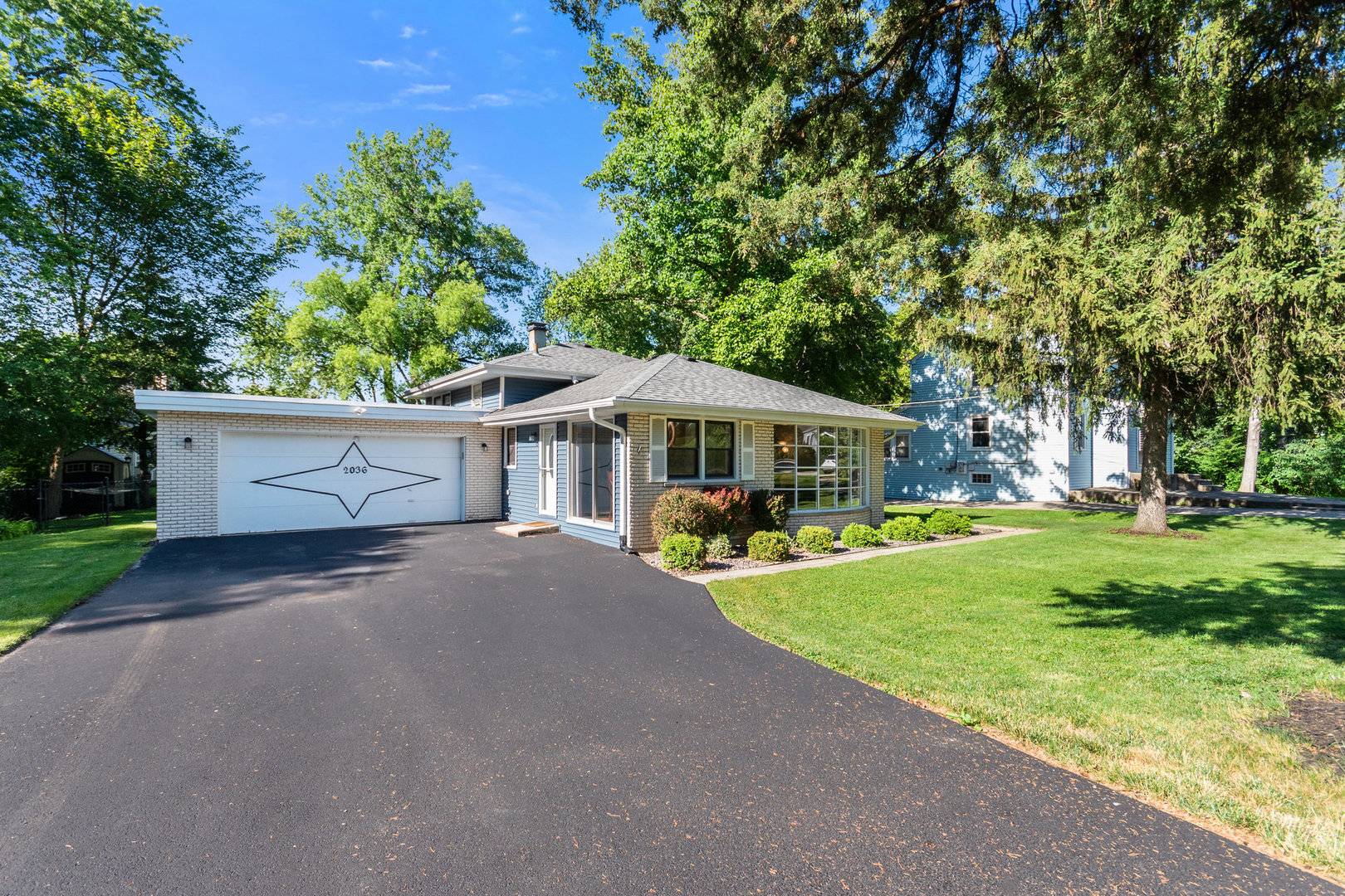Downers Grove, IL 60515,2036 Howard AVE