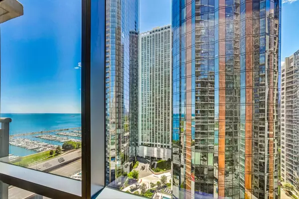 Chicago, IL 60601,450 E Waterside DR #1405