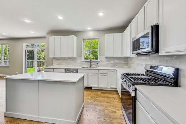 Wauconda, IL 60084,2782 Moraine Valley RD