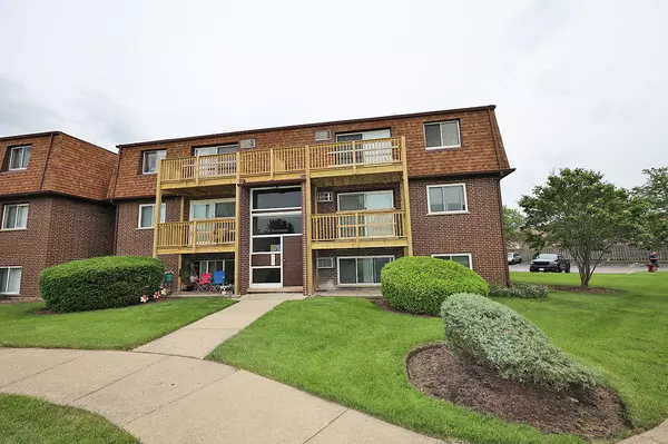 116 Boardwalk ST #1E, Elk Grove Village, IL 60007