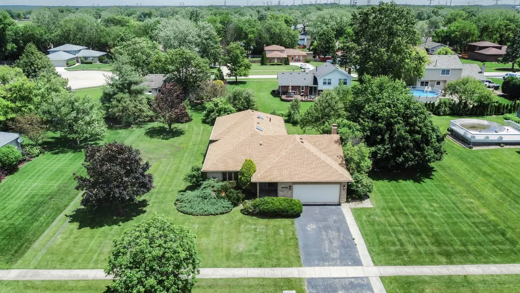 14335 S Saddle Brook LN, Homer Glen, IL 60491