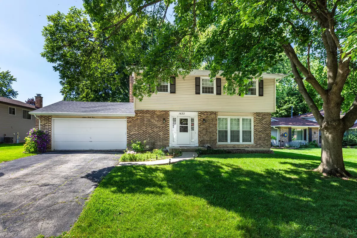 Naperville, IL 60565,1633 Clyde DR