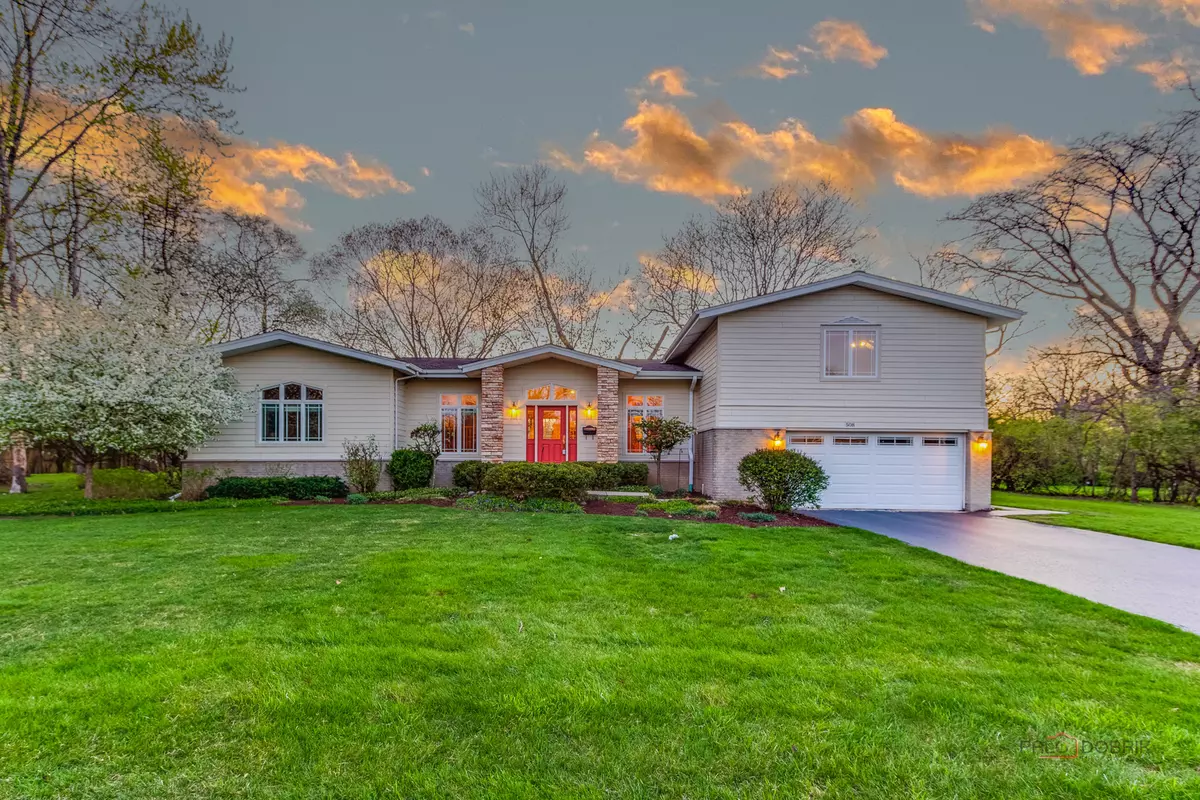 Deerfield, IL 60015,508 Appletree LN