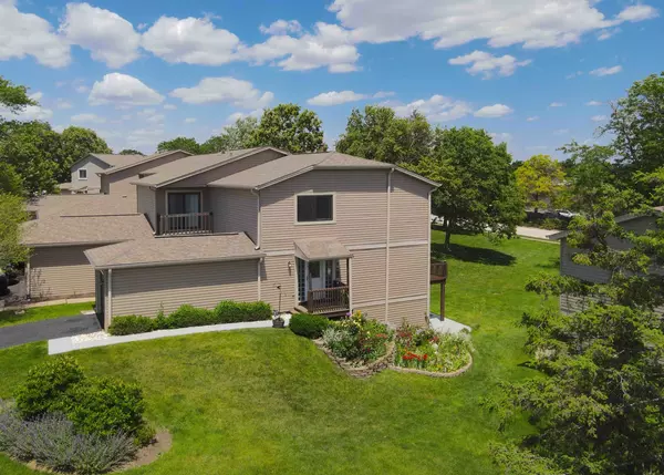 541 Stone Gate CIR,  Schaumburg,  IL 60193
