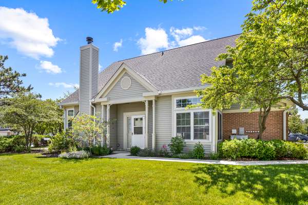 2342 COUNTY FARM LN, Schaumburg, IL 60194