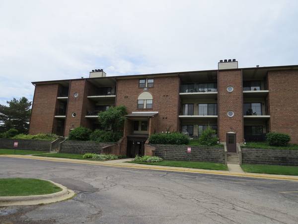 740 Weidner RD #302,  Buffalo Grove,  IL 60089