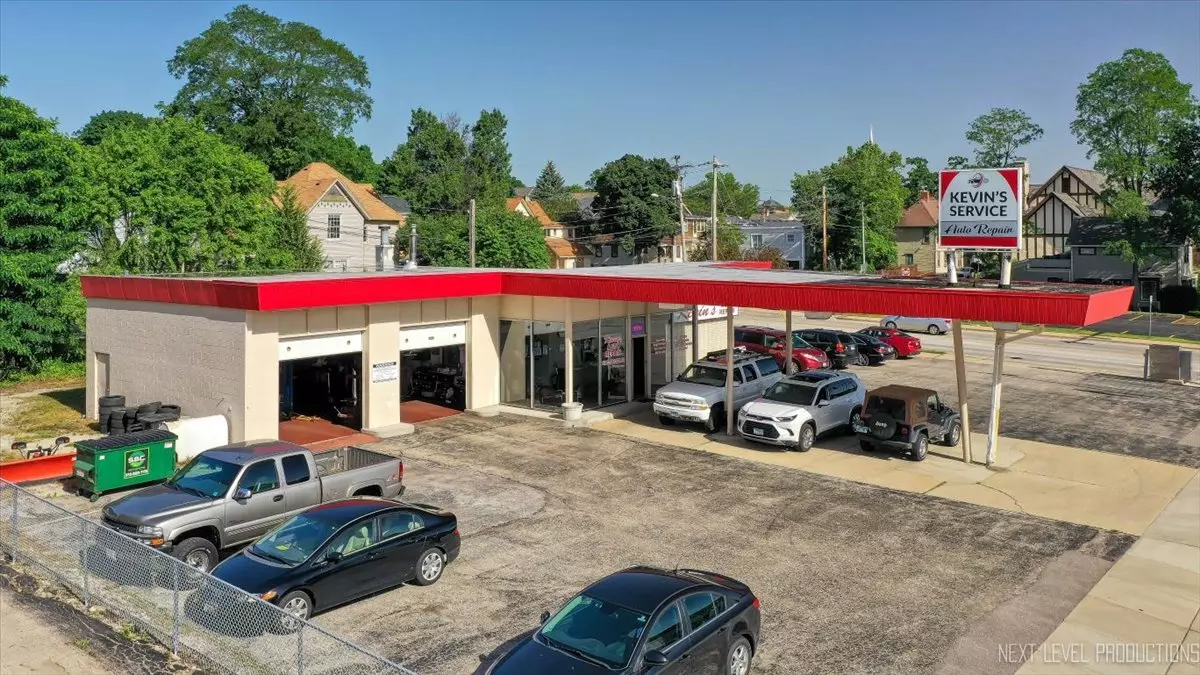 St. Charles, IL 60174,201 S 2nd ST
