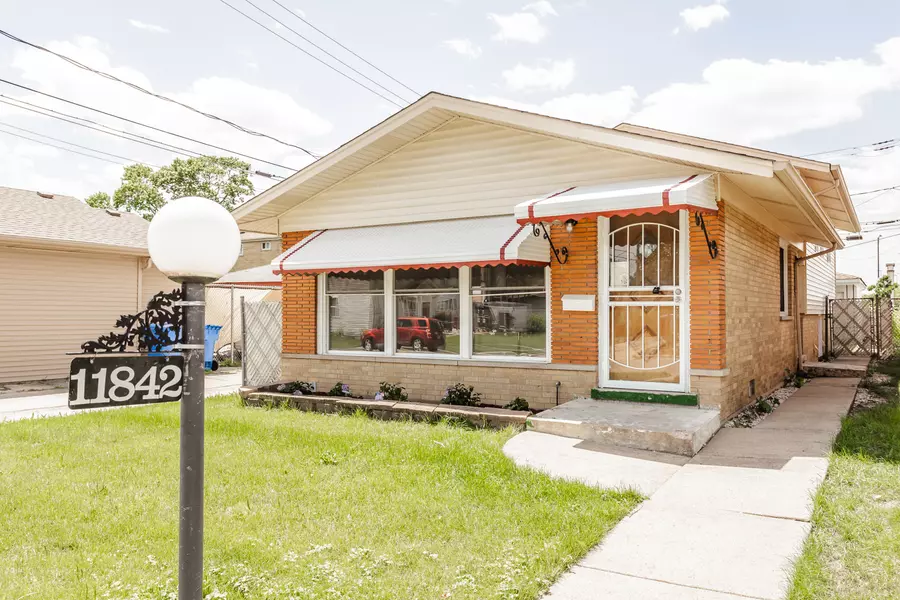 11842 S Justine ST, Chicago, IL 60643