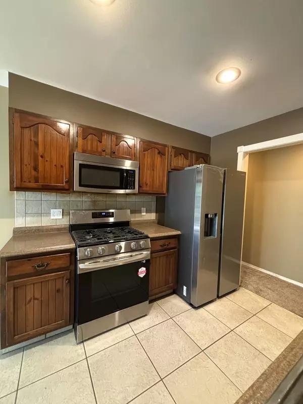 Montgomery, IL 60538,23 Ingleshire RD