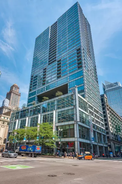 8 E RANDOLPH ST #2002, Chicago, IL 60601