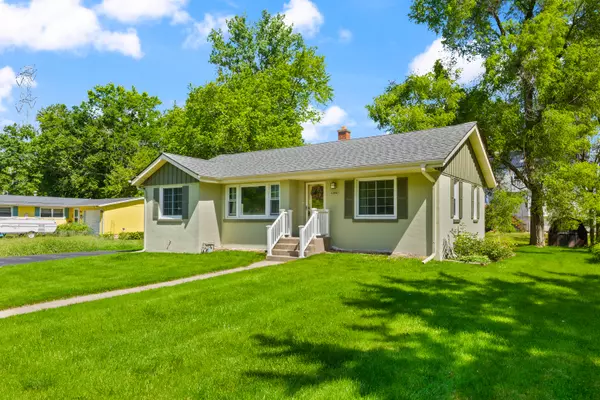 Fox River Grove, IL 60021,1104 Pine ST