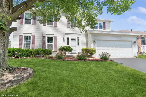 1920 Saint Clair LN, Hanover Park, IL 60133