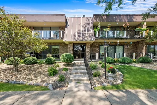 11114 Spathis DR #2D,  Palos Hills,  IL 60465