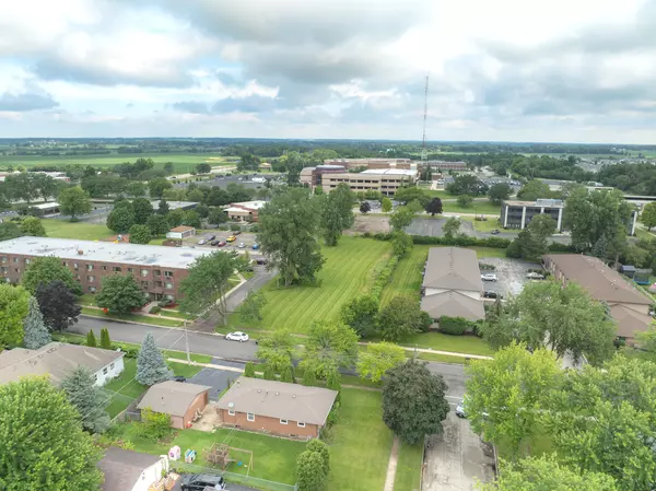 Woodstock, IL 60098,600 Central Parkway RD