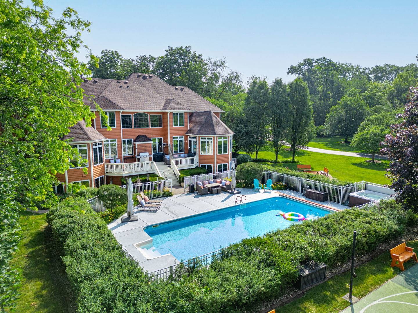 Crystal Lake, IL 60012,2915 Walnut Manor CT
