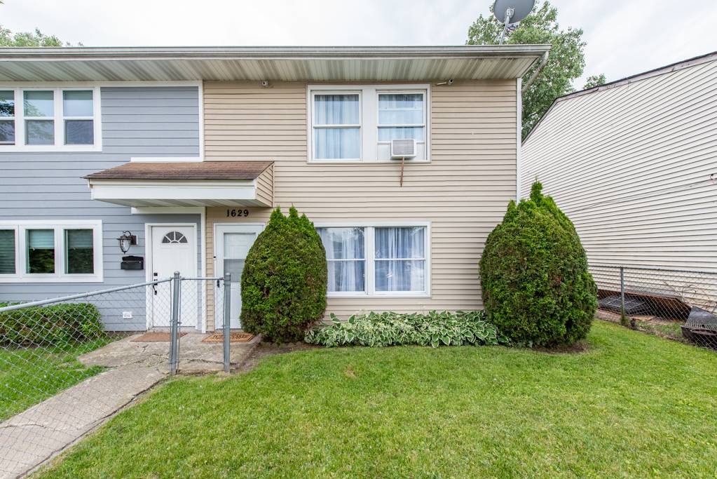 1629 Richard E Bush CT, Waukegan, IL 60085