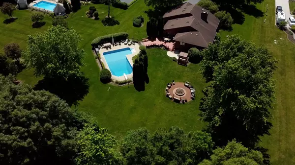 Homer Glen, IL 60491,16457 S Kensington DR
