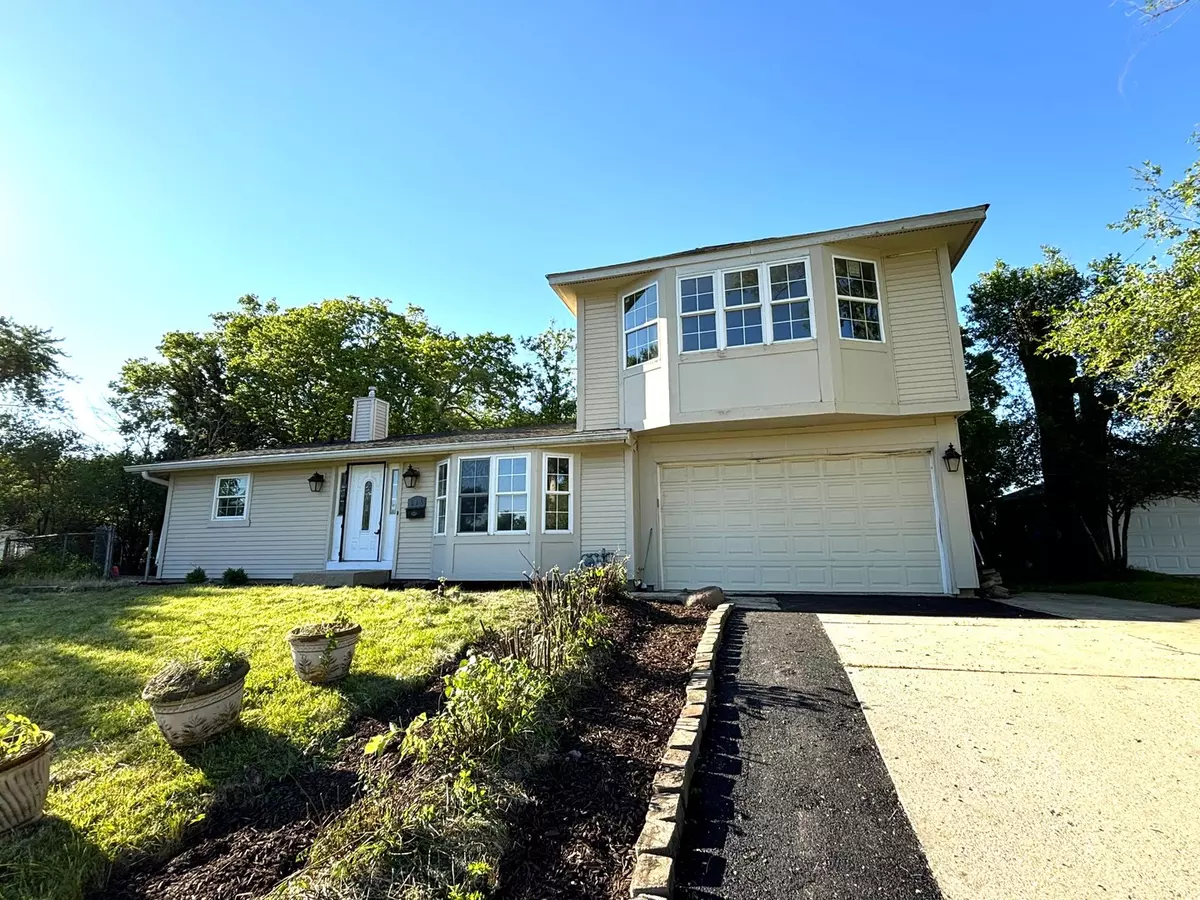 Carpentersville, IL 60110,215 Harrison ST