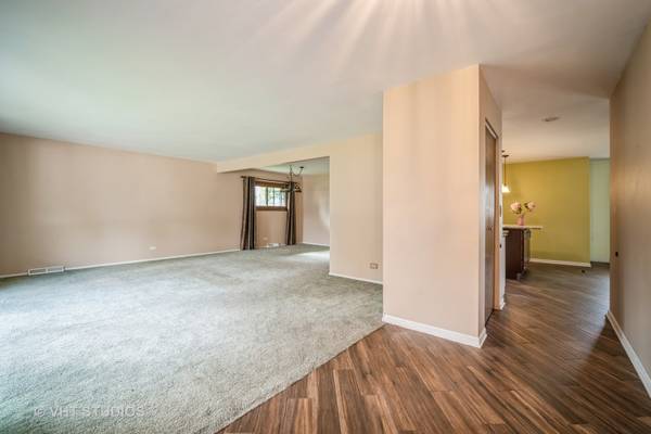 Mount Prospect, IL 60056,1806 E Camp Mcdonald RD