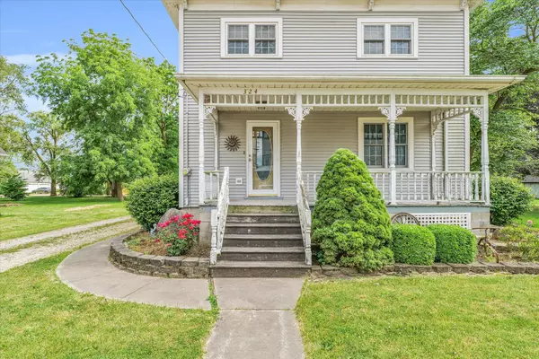 Cissna Park, IL 60924,324 W Garfield AVE