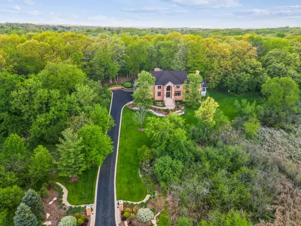 Barrington, IL 60010,25676 N Canyon Creek CT