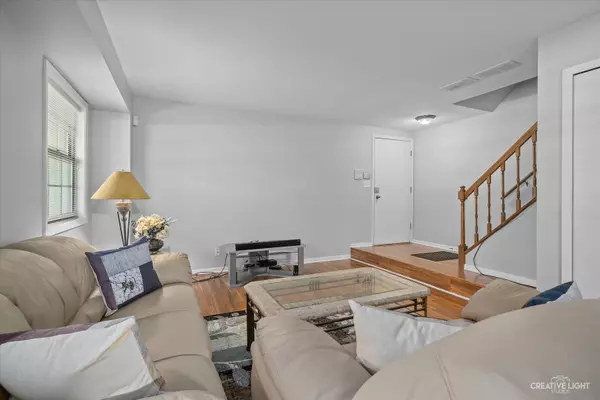 Naperville, IL 60540,1500 W Jefferson AVE #D