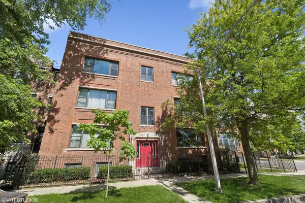 2705 N Campbell AVE #1S, Chicago, IL 60647