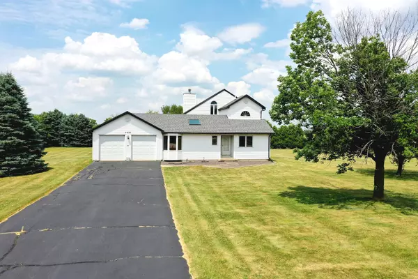 St. Anne, IL 60964,6885 Warren ST