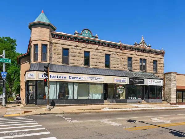 Wilmette, IL 60091,901 Ridge RD