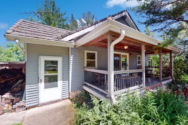 6256 Sheridan Springs RD, Burlington, WI 53105